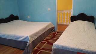 Загородные дома Hotel Lika Батуми Трехместный номер с видом на море-2
